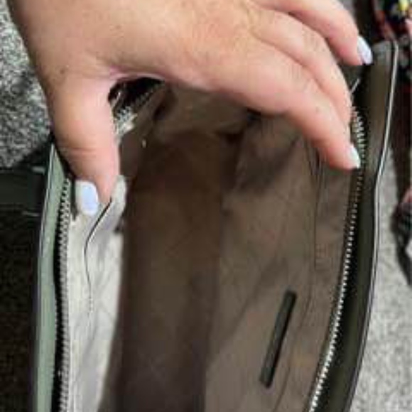 Michael Kors Bag - Picture 8 of 9